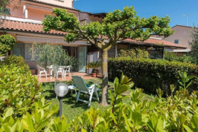 M355 - Marcelli, bilocale con giardino e parcheggio